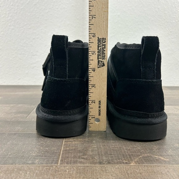 NEW UGG Neumel Snapback Black Boots - Picture 8 of 9